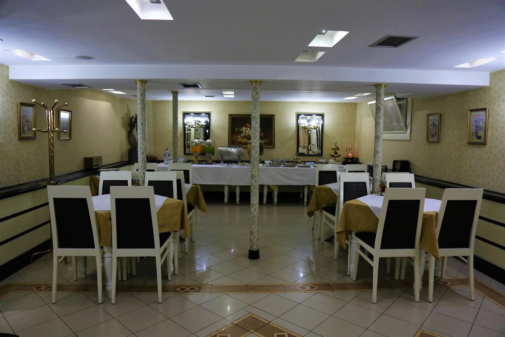 Hotel Villa Tafaj Tiranë Ngoại thất bức ảnh