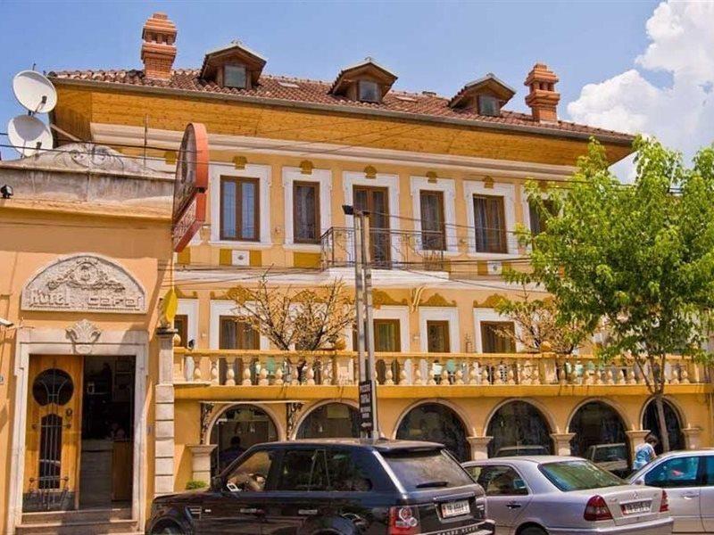 Hotel Villa Tafaj Tiranë Ngoại thất bức ảnh