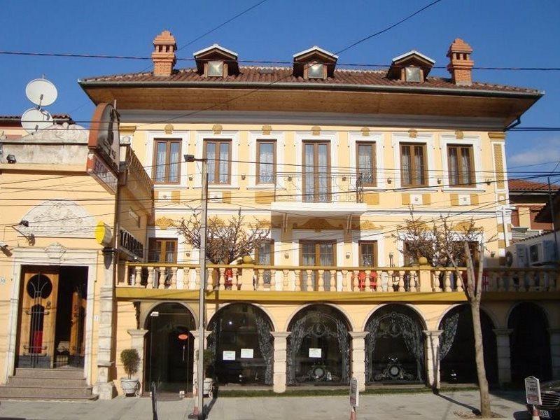 Hotel Villa Tafaj Tiranë Ngoại thất bức ảnh