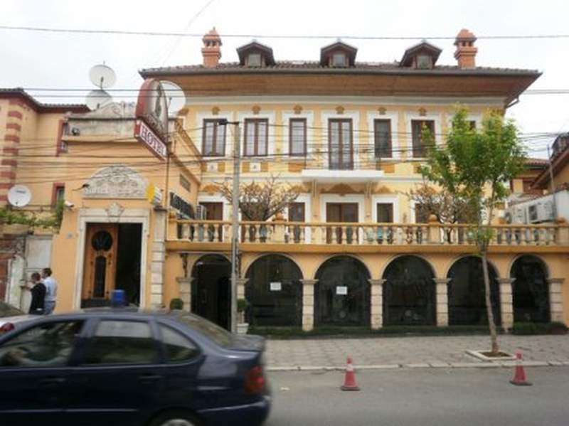 Hotel Villa Tafaj Tiranë Ngoại thất bức ảnh