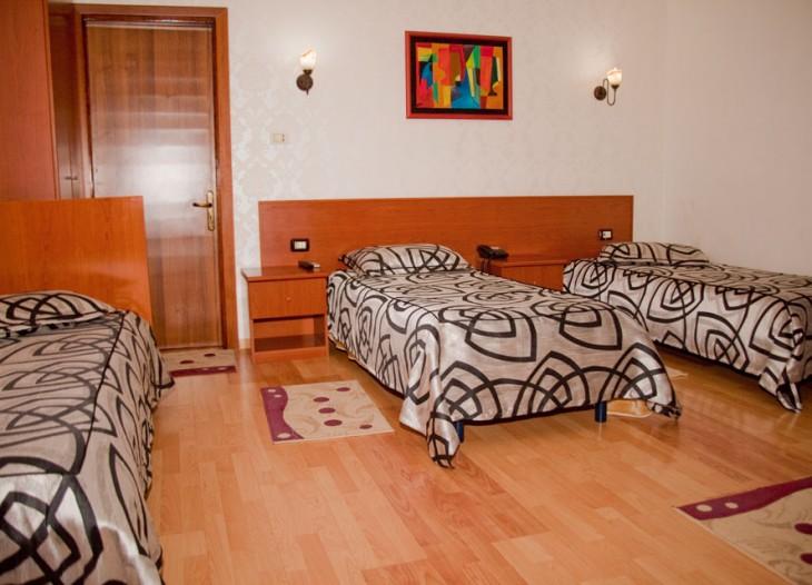 Hotel Villa Tafaj Tiranë Ngoại thất bức ảnh